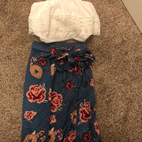 Angie Other - Angie small set. new. Crop top and maxi skirt